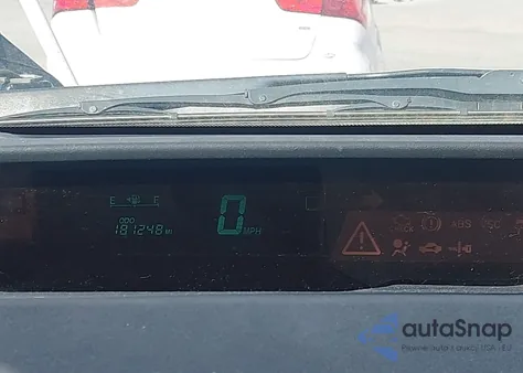 2005 Toyota Prius from USA, damaged, VIN JTDKB20U053028453